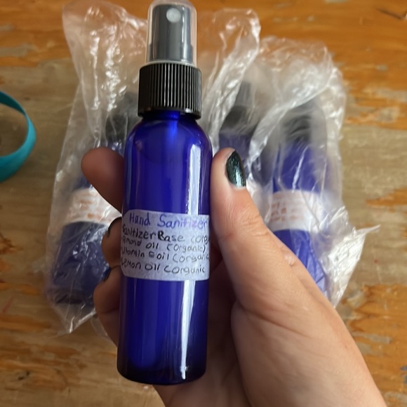 Homemaid Hand Sanitizer! ( this is just for one listing) - Picture 2 of 3